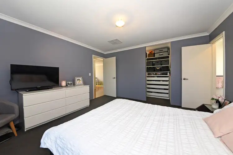 Sixth view of Homely house listing, 8 Farnham Pass, Alkimos WA 6038