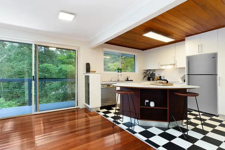 10 Pembroke Avenue, Turramurra NSW 2074