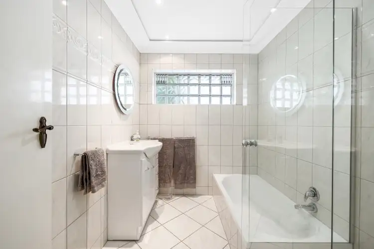 Fifth view of Homely house listing, 4 Kanangra Road, Seaview Downs SA 5049