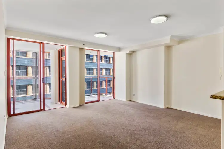 18/308 Pitt Street