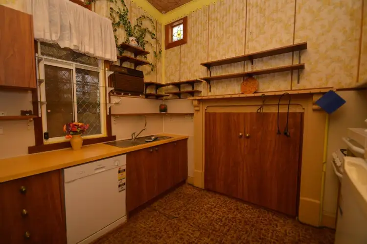 Fifth view of Homely house listing, 324 Oxide Street, Broken Hill NSW 2880