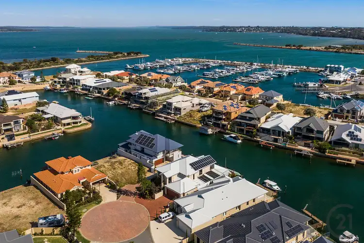 94 Avocet Island Quays, Wannanup WA 6210