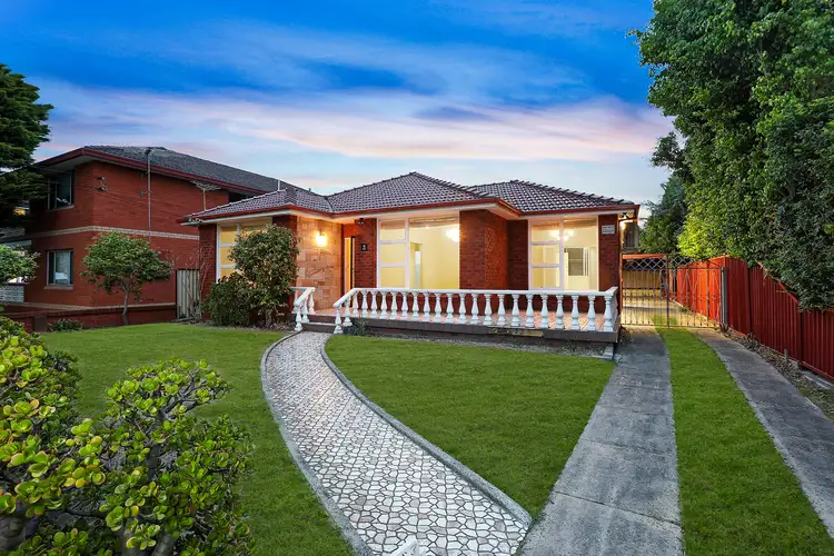 5 Evans Avenue, Eastlakes NSW 2018