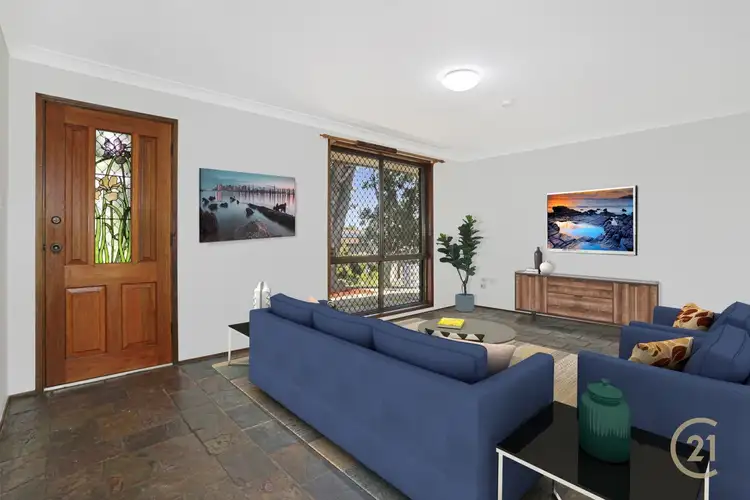 37 Haultain St, Minto NSW 2566