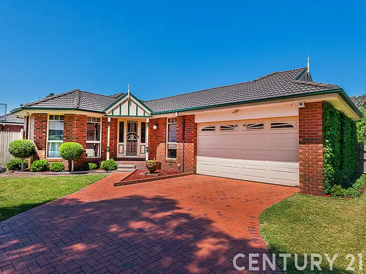 8 Rowcroft Avenue, Lynbrook VIC 3975