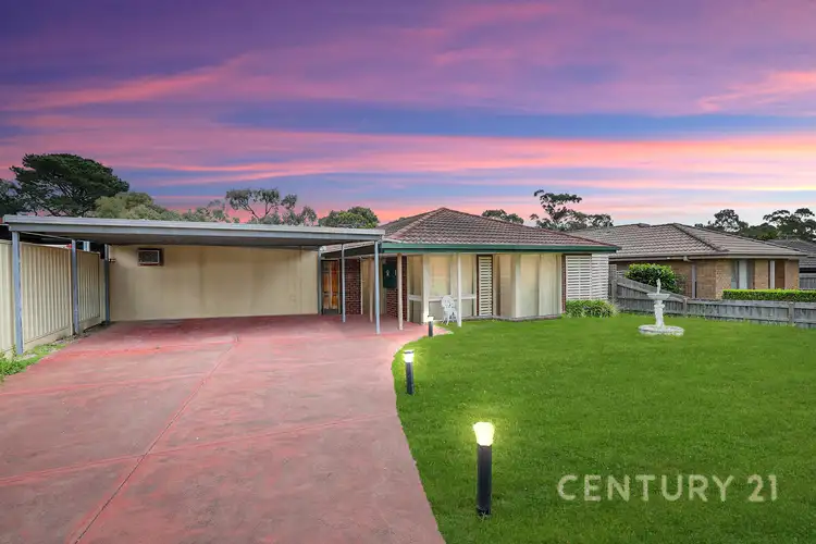 21 Horsfield Street, Cranbourne North VIC 3977