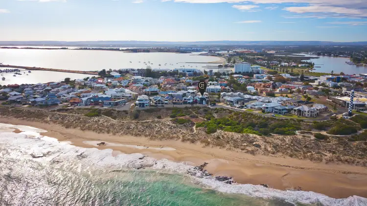 2/21 Bennett Way, Bunbury WA 6230