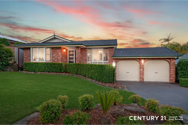 8 Tanbark Place, Dural NSW 2158