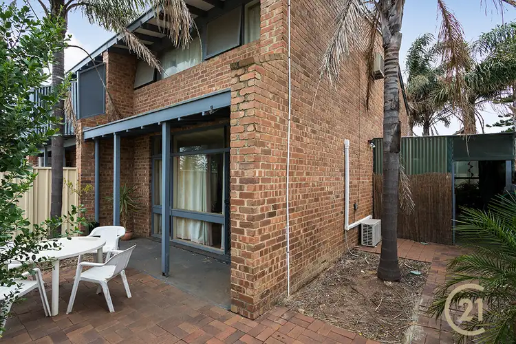 4/54 Greenfield Crescent, West Lakes Shore SA 5020