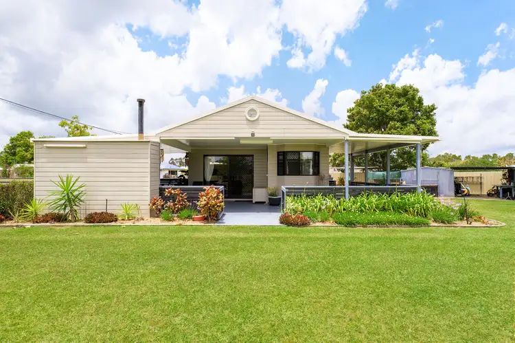 4 Glorious Avenue, Cooloola Cove QLD 4580