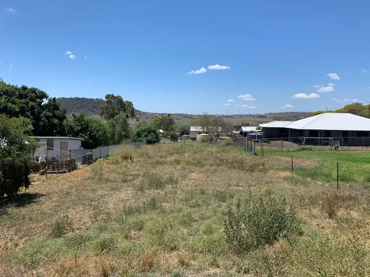 2 Butler Street, Greenmount QLD 4359