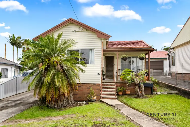 13 Sydney Street, Gateshead NSW 2290