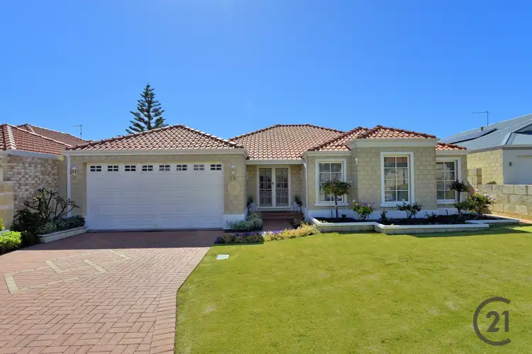 84 Alexis Circle, Wannanup WA 6210