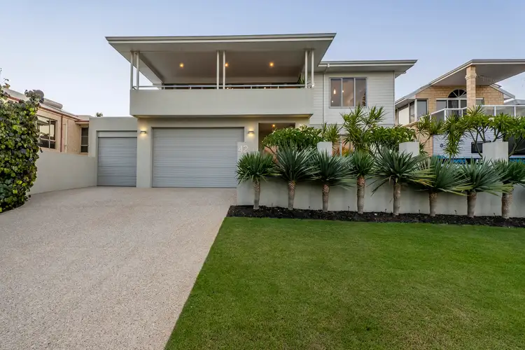42 Rees Place, Wannanup WA 6210