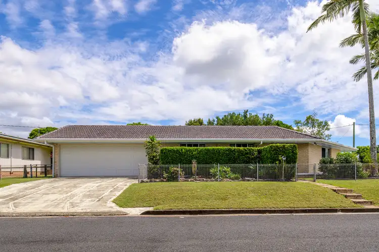 39 Bass Street, Tin Can Bay QLD 4580