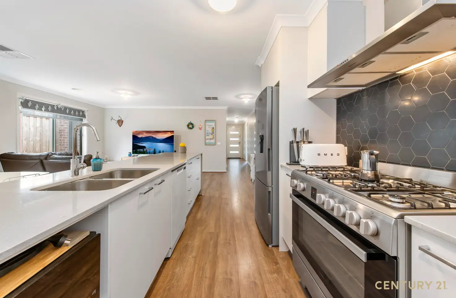 Main view of Homely house listing, 58 Meadowlea Crescent, Pakenham VIC 3810