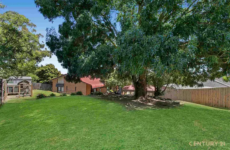 22 Inverness Close, Pakenham VIC 3810