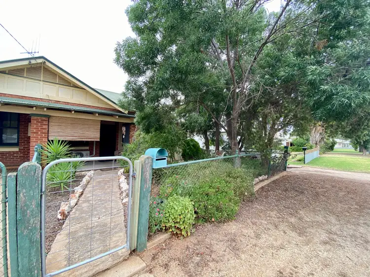 26 Farrand Street, Forbes NSW 2871