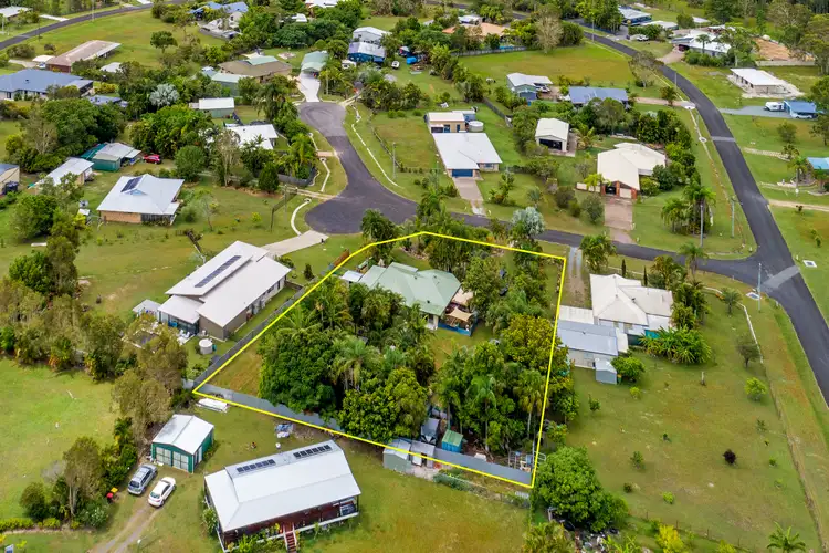 Second view of Homely house listing, 4 Pinta Court, Cooloola Cove QLD 4580
