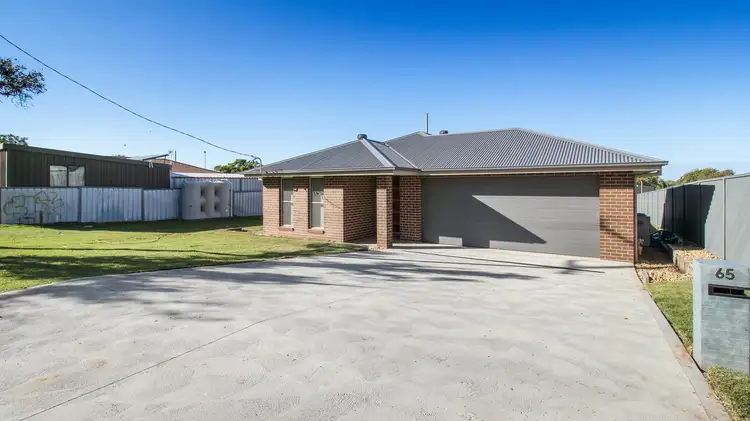 65 Victoria Street, Parkes NSW 2870