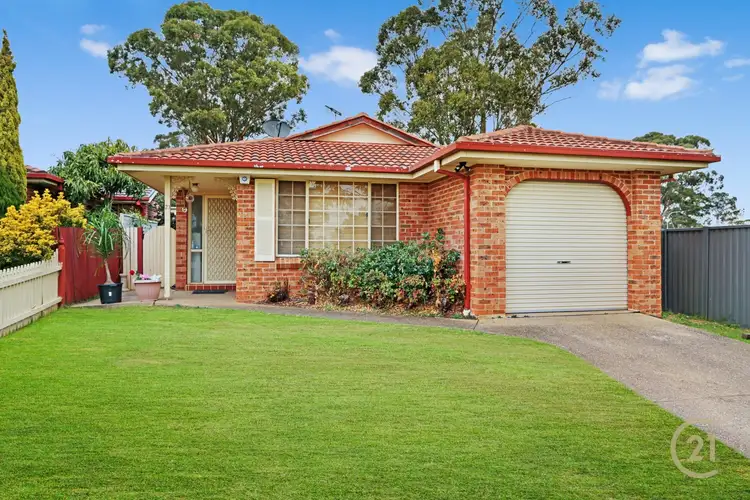 21 Blackwood Avenue, Minto NSW 2566