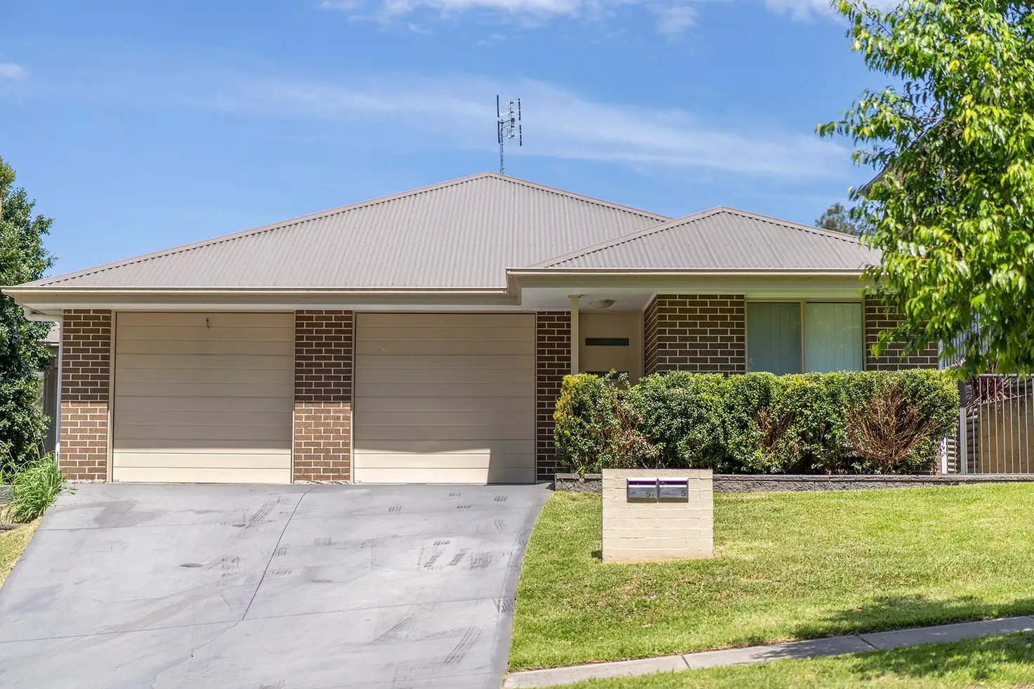 Main view of Homely house listing, 5 Pebblestone Street, Fletcher NSW 2287