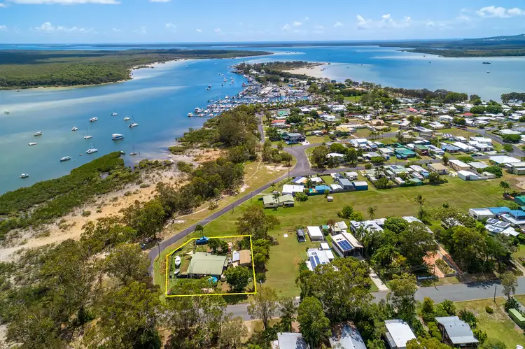 3 Squire Street, Tin Can Bay QLD 4580