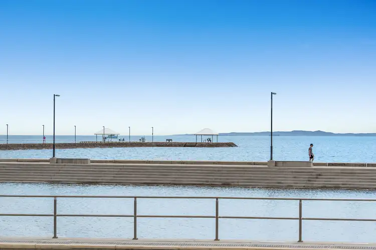 Second view of Homely unit listing, 2/167 Wynnum Esplanade, Wynnum QLD 4178