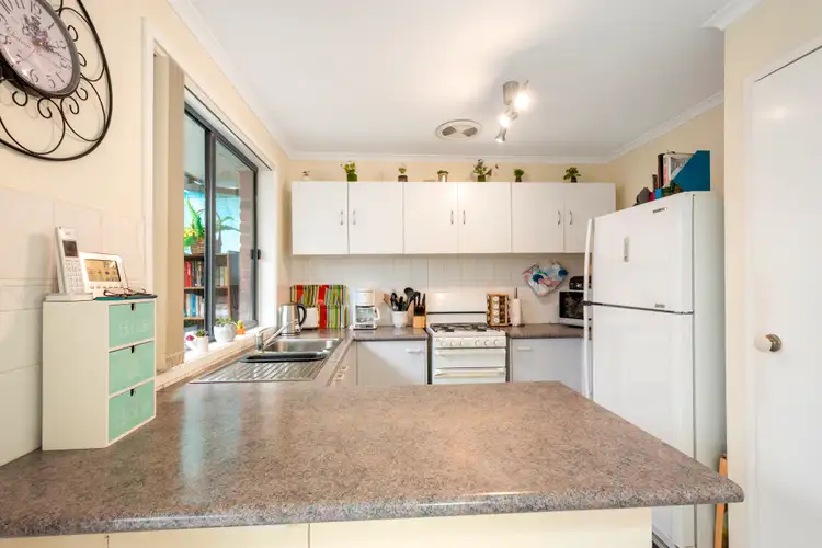 Fifth view of Homely house listing, 2 Hilltop Rise, Hastings VIC 3915