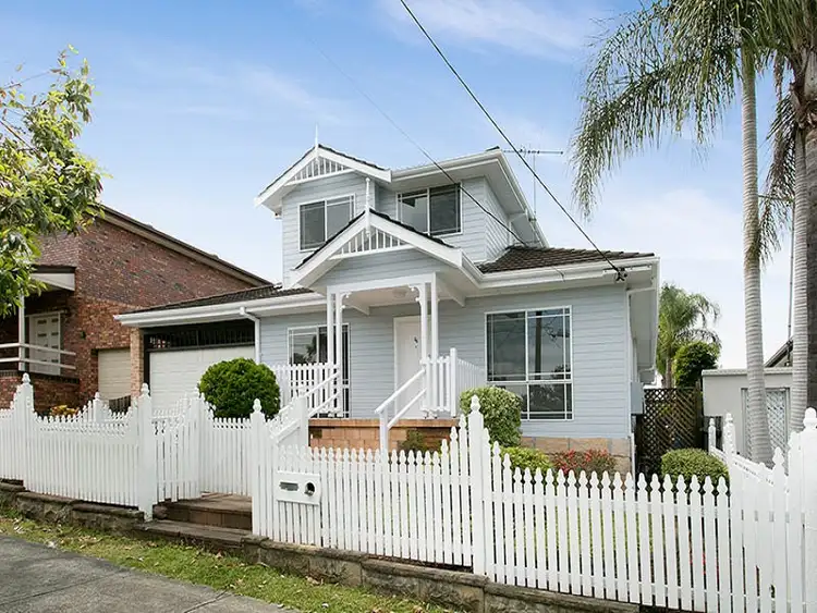 26 Mavis Avenue, Peakhurst NSW 2210