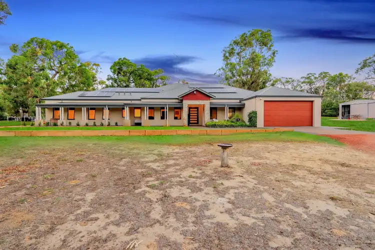 100 Tuart Grove Avenue, Lake Clifton WA 6215