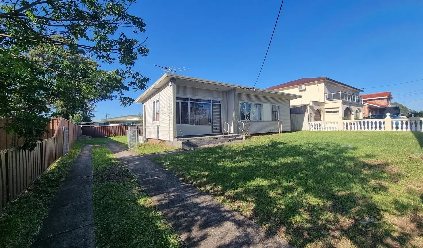 Main view of Homely house listing, 10 Leichhardt Avenue, Fairfield West NSW 2165