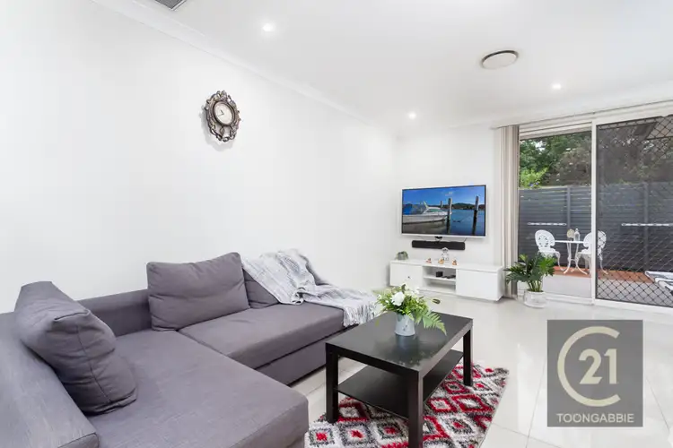 6/217 Targo Rd, Girraween NSW 2145