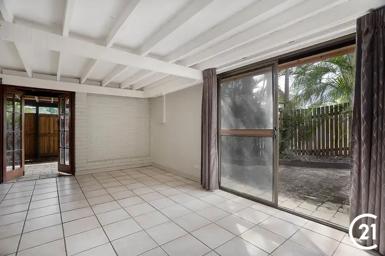 7 Yakki Court, Arana Hills QLD 4054