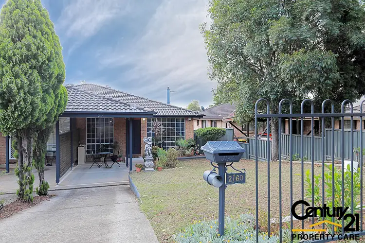 Main view of Homely semi-detached listing, 2/60 Fenton Crescent, Minto NSW 2566