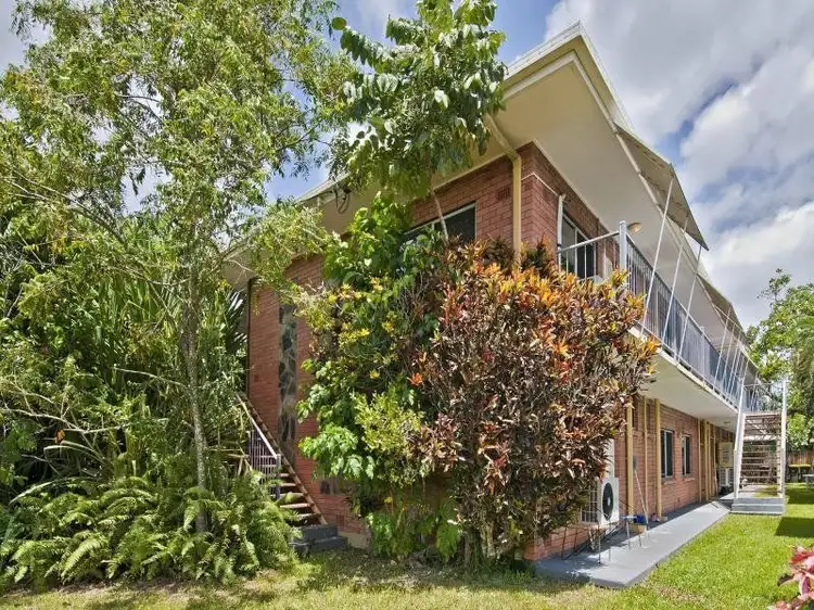 7 Blain Street, Mossman QLD 4873