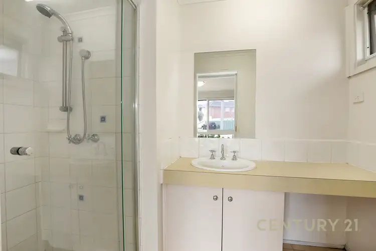 Sixth view of Homely house listing, 1 Greenleaf Court, Keysborough VIC 3173