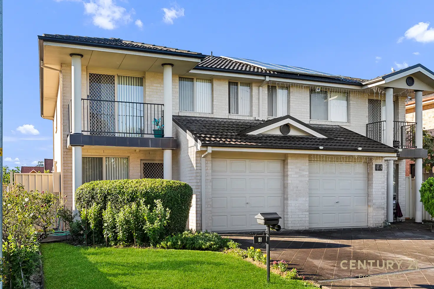 Main view of Homely semi-detached listing, 4 Waratah Cres, Macquarie Fields NSW 2564