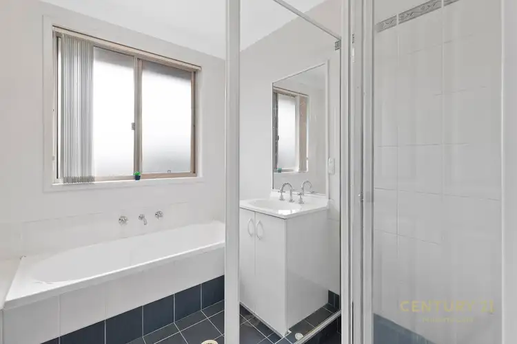 Sixth view of Homely semi-detached listing, 4 Waratah Cres, Macquarie Fields NSW 2564