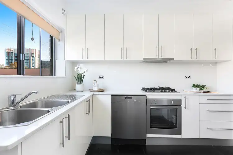 Fifth view of Homely apartment listing, 7/32 Barber Avenue, Eastlakes NSW 2018