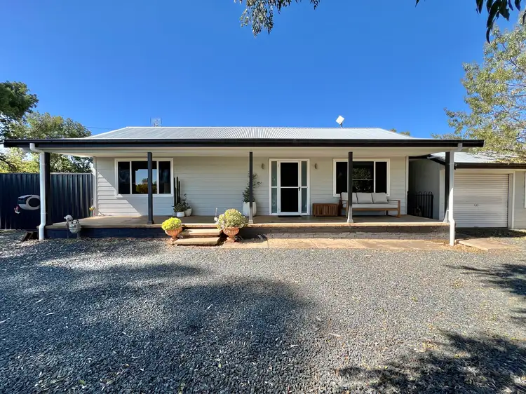 26 Young Street, Forbes NSW 2871