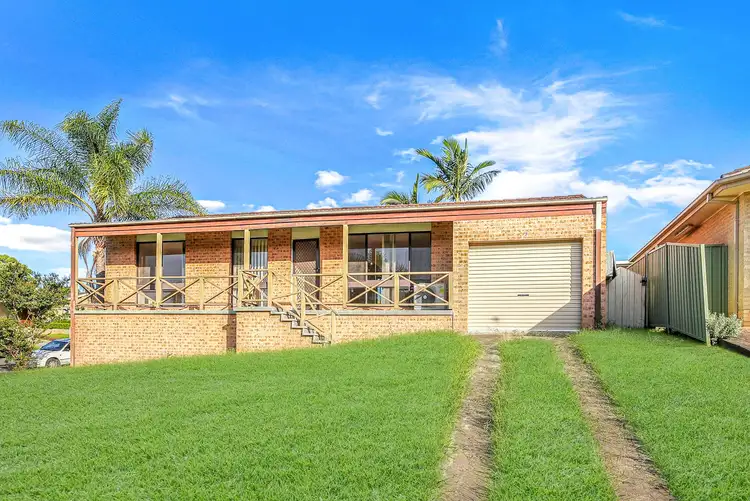 9 Province Street, Abbotsbury NSW 2176