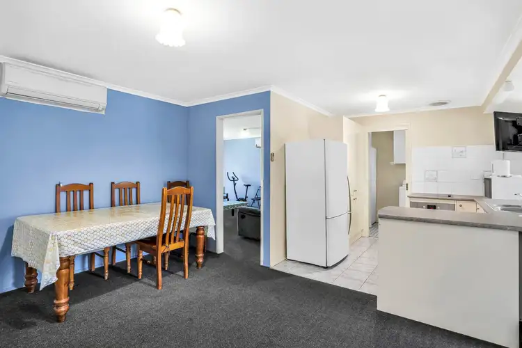 Fifth view of Homely house listing, 4 Walsh Close, Edensor Park NSW 2176