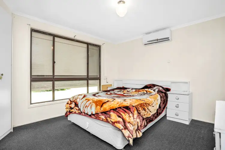 Sixth view of Homely house listing, 4 Walsh Close, Edensor Park NSW 2176