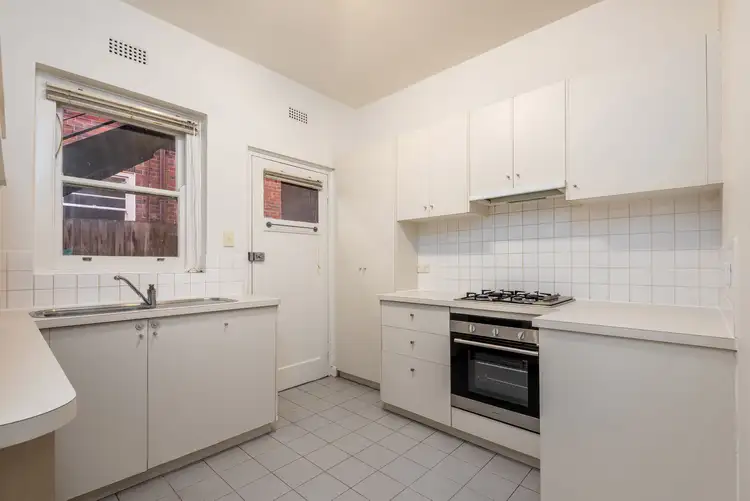 Fourth view of Homely apartment listing, 3/245 Dandenong Road, Windsor VIC 3181
