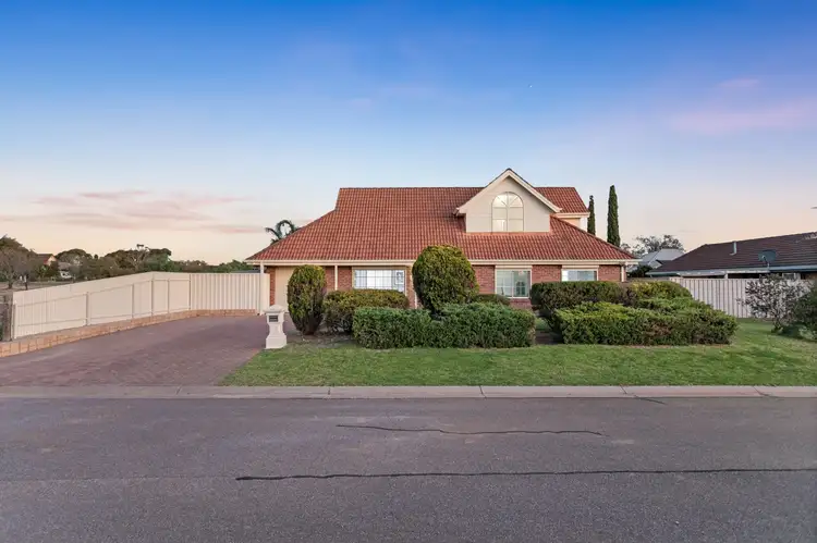 8 Chiton Avenue, Seaford Rise SA 5169