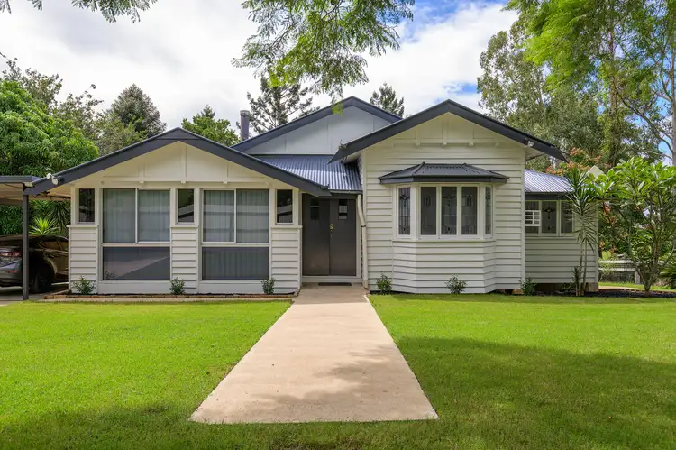704 Bruce Highway, Chatsworth QLD 4570