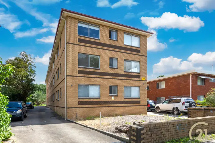 30 Railway Parade, Fairfield NSW 2165