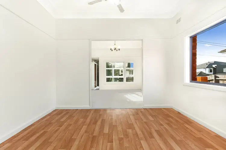Sixth view of Homely house listing, 15 Warburton Street, Chifley NSW 2036