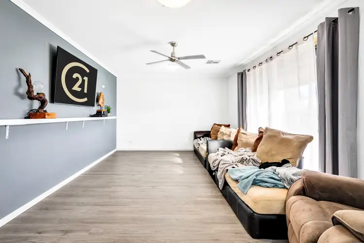 Sixth view of Homely house listing, 8 Leslie Court, Morphett Vale SA 5162